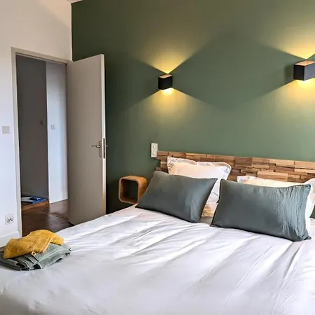Holiday home Ferme Les Taillades Cambon-et-Salvergues
